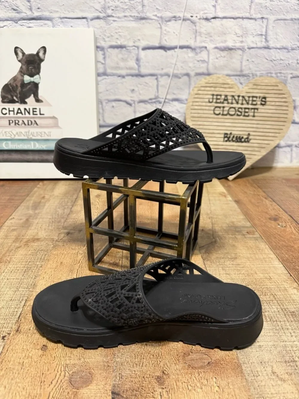 Skechers women foamies